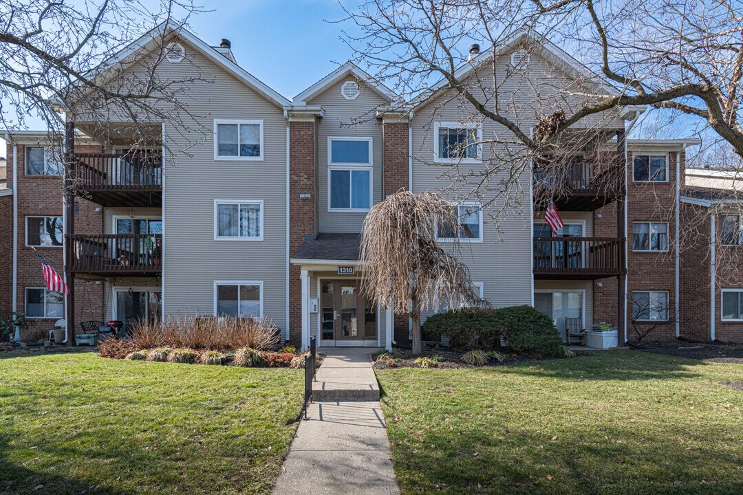 1310 Hollow Run in Centerville, OH - Building Photo