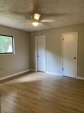 1553 S Elsasser St in DeLand, FL - Building Photo - Building Photo