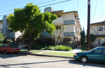 1232 Orange Grove Ave in Glendale, CA - Building Photo - Building Photo