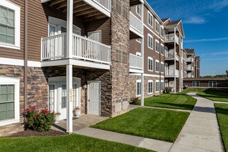 Connect55+ Elkhorn Active Community 55+ in Elkhorn, NE - Foto de edificio - Building Photo