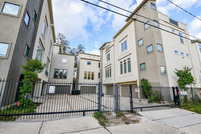 property at 2905 Gillespie St