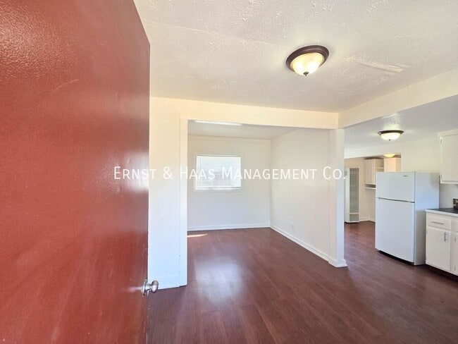 property at 172 W Plymouth St