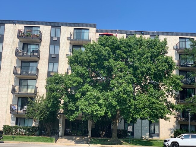 property at 9701 N Dee Rd