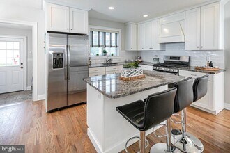 12 Harris Rd in Princeton, NJ - Building Photo - Building Photo