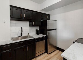 Vue at 7th in Davenport, IA - Building Photo