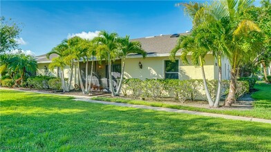 5118 SW Courtyards Way in Cape Coral, FL - Building Photo - Building Photo