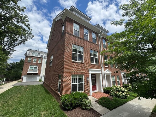 property at 47 N Trenton St