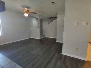8705 Schick Rd in Austin, TX - Building Photo - Building Photo