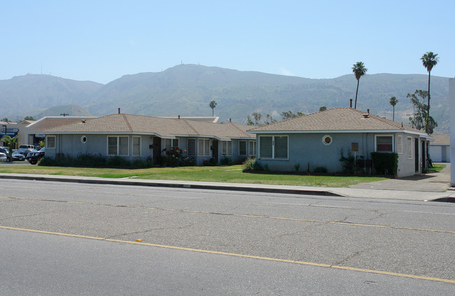 120-122 W Harvard Blvd in Santa Paula, CA - Building Photo - Building Photo