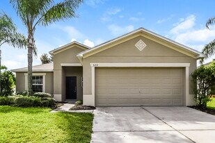 320 Bella Rosa Cir in Sanford, FL - Building Photo