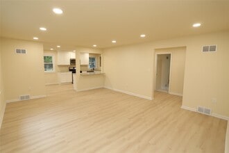 20 Pineview Rd in West Nyack, NY - Building Photo - Building Photo
