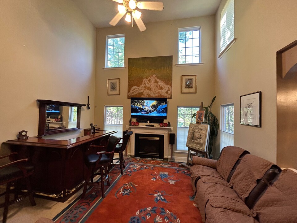 607 Liberty Blvd in Locust Grove, VA - Building Photo