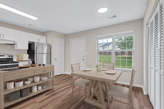 Hideaway Townhomes in Fredericksburg, VA - Building Photo - Building Photo
