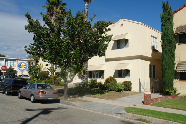 630 Naranja Dr in Glendale, CA - Foto de edificio - Building Photo