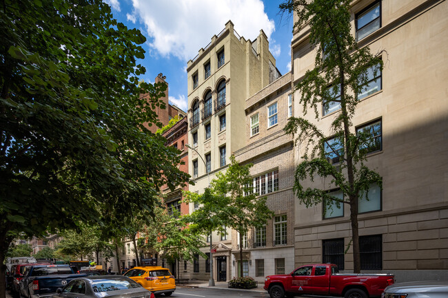 61 East 66th Street in New York, NY - Building Photo - Building Photo