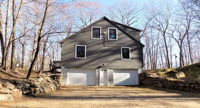 36 Boston Tpke in Willington, CT - Building Photo - Building Photo