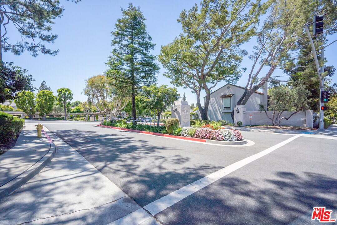 12203 Santa Gertrudes Ave in La Mirada, CA - Building Photo