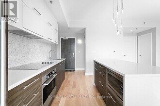 428-1428 Sparks St. in Ottawa, ON - Building Photo - Building Photo