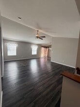 404 Wynchat Dr in O'Fallon, MO - Building Photo - Building Photo