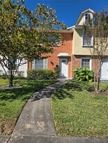 1353 Ramada Dr in Houston, TX - Building Photo