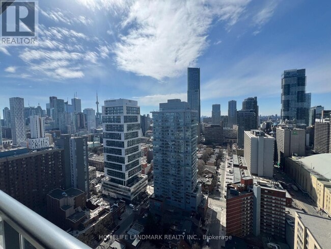 308 Jarvis St in Toronto, ON - Building Photo - Building Photo