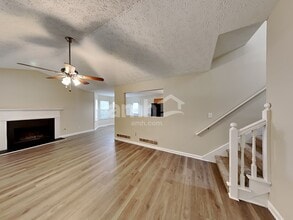 446 Thornbrooke Dr in Hiram, GA - Building Photo - Building Photo