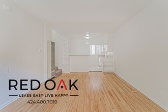 6655 Franklin Ave in Los Angeles, CA - Building Photo - Building Photo