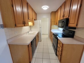 810 E Shady Way in Arlington Heights, IL - Building Photo - Building Photo