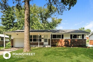 9827 Portage Dr in St. Louis, MO - Building Photo