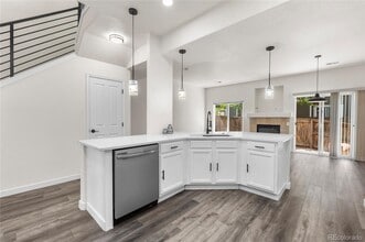 14700 E 104th Ave in Commerce City, CO - Foto de edificio - Building Photo