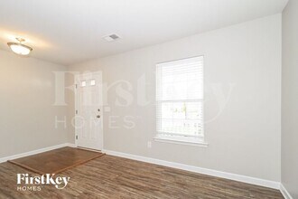 5479 Misty Hill Cir in Clemmons, NC - Building Photo - Building Photo