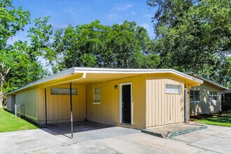 4022 Rodby Dr in Jacksonville, FL - Building Photo - Building Photo