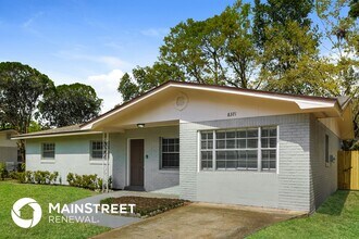 8371 Fury Dr in Jacksonville, FL - Building Photo - Building Photo