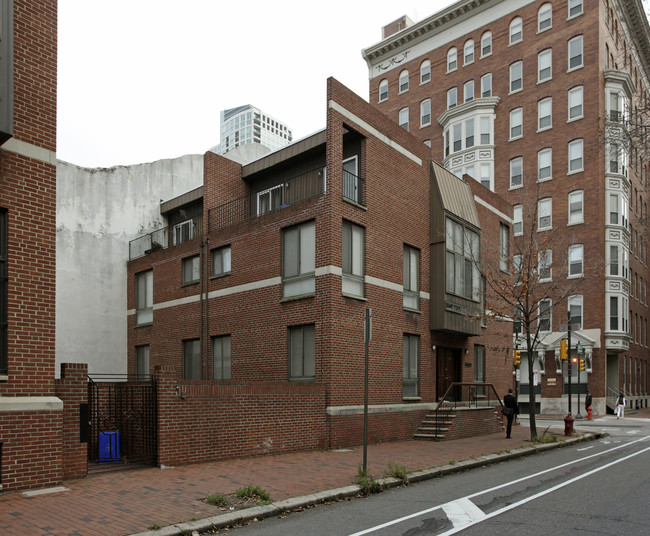 268-270 S 9th St in Philadelphia, PA - Building Photo - Building Photo