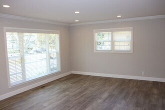 876 W Iowa Ave in Sunnyvale, CA - Building Photo - Building Photo