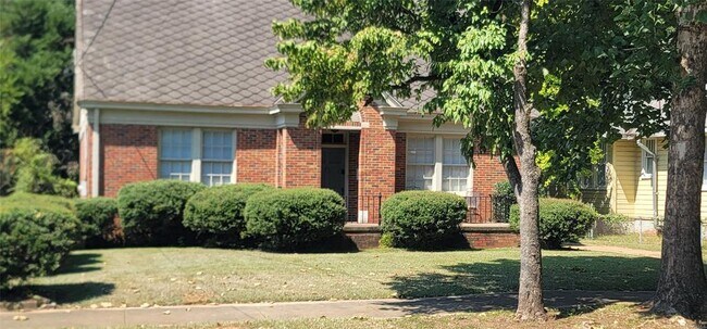 128 S Capitol Pkwy in Montgomery, AL - Building Photo - Building Photo