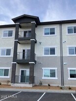 8683 E Commons Cir in Prescott Valley, AZ - Building Photo