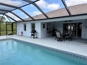 9093 Castle Hill Ave in Englewood, FL - Building Photo - Building Photo
