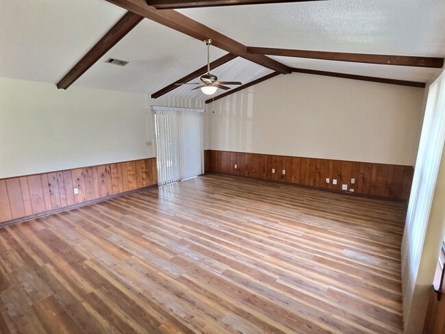 1115 Hickory Dr in Long Beach, MS - Building Photo - Building Photo