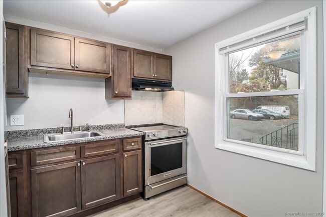 115 Kensington Ave in Meriden, CT - Building Photo - Building Photo