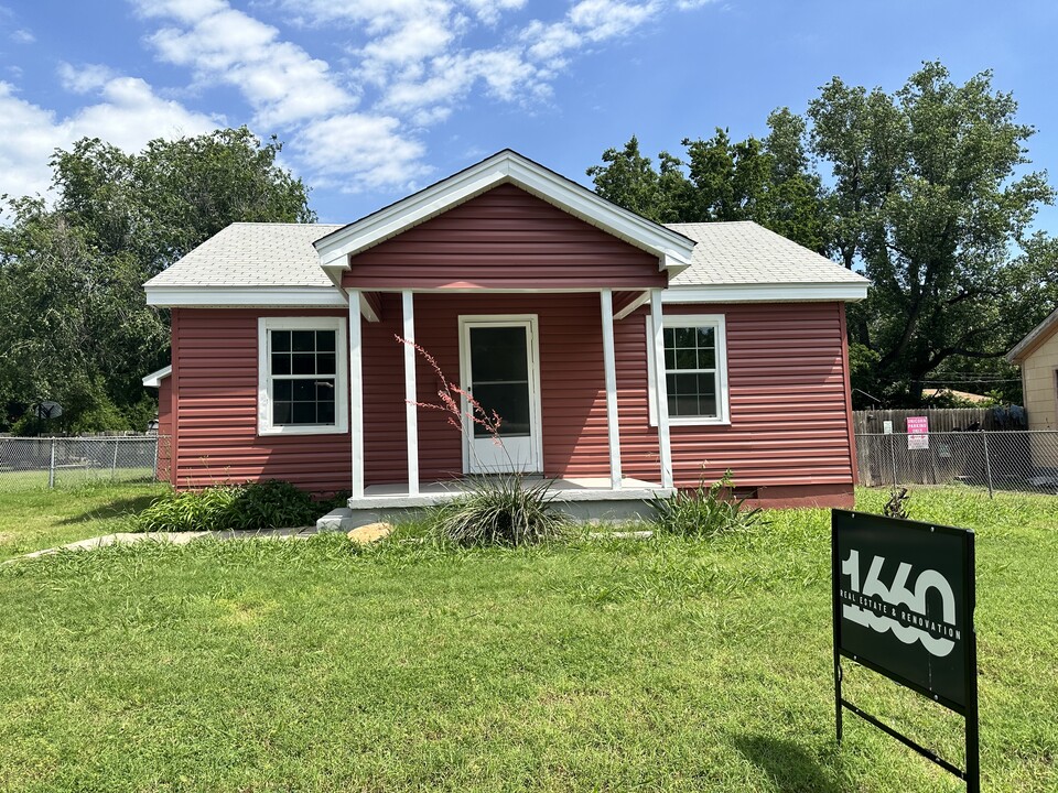 1407 NW Baldwin Ave, Unit Main in Lawton, OK - Building Photo