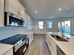 2600 N Wyatt Dr in Tucson, AZ - Building Photo - Building Photo