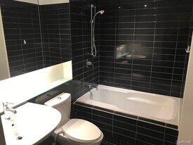 1414 Rue Chomedey in Montréal, QC - Building Photo