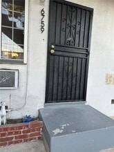 6759 Atoll Ave in North Hollywood, CA - Building Photo - Building Photo