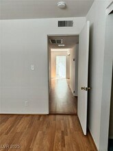 212 Orland St in Las Vegas, NV - Building Photo - Building Photo