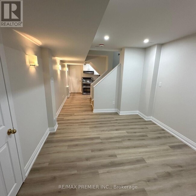 property at 10 Ancon Rd
