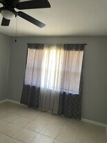 25050 Sandhill Blvd, Unit 5 in Punta Gorda, FL - Building Photo