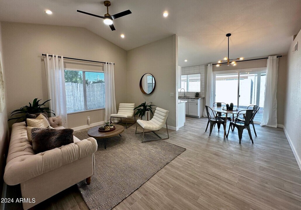 3016 W Monona Dr in Phoenix, AZ - Building Photo