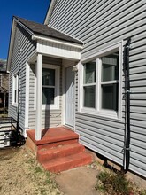 718 S 10th St in Chickasha, OK - Building Photo - Building Photo