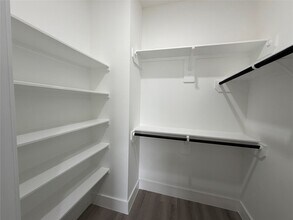 10123 Grover Ln in Houston, TX - Building Photo - Building Photo